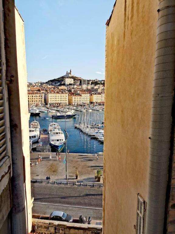 Au Coeur Du Vieux Port - Le Quai Bourgeois Apartment Marseille Luaran gambar
